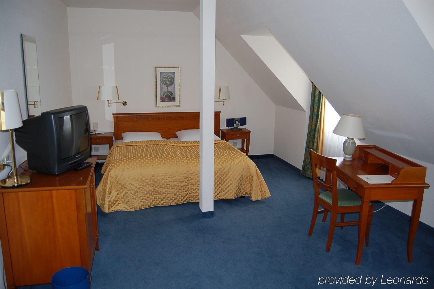 Hotel & Restaurant Schoenau Peine Rom bilde